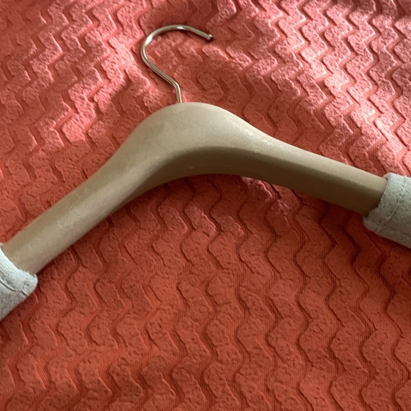Brunello Cucinelli hanger for cashmere - Picture 6 of 6